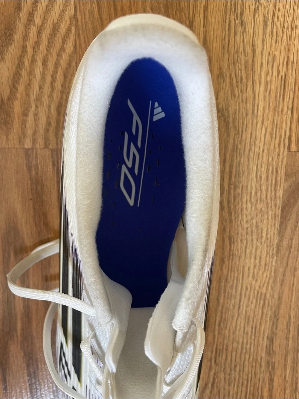 adidas F50 men’s soccer cleats size 9.5.